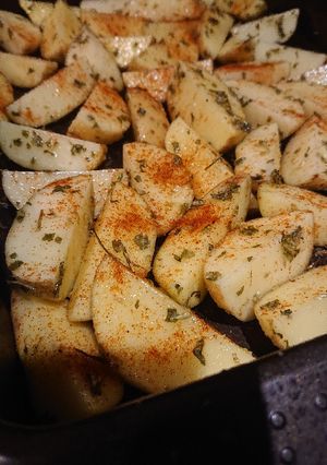 A picture of Seasoned Wedges.