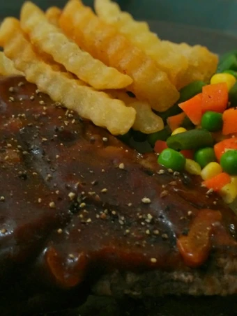 Cara Mudah Membikin Resep Steak Homemade yang Menggugah Selera Anti Ribet, Bisa Manjain Lidah
