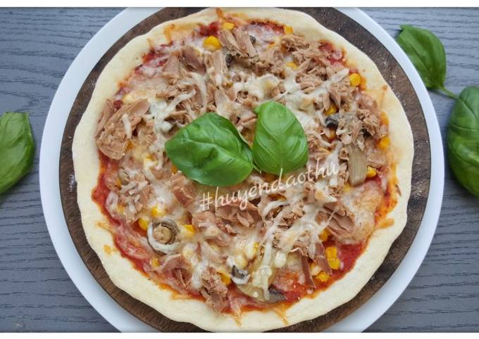 Cách làm pizza cá ngừ thơm ngon và dễ thực hiện tại nhà