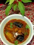 Brinjal potatoes lentils dry dumplings Gravy