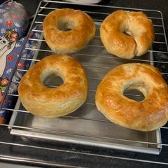 A picture of Bagels.