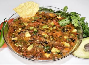 Una foto de Salsa botanera 🌶🥑🍅🍋