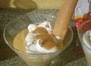 Una foto de Suspiro limeño