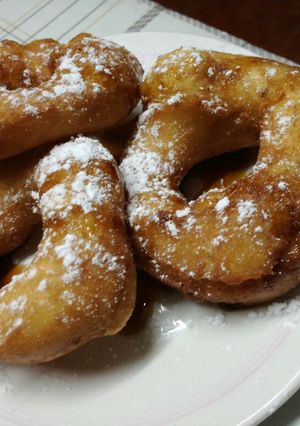 Una foto de Roscones de anís