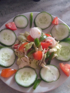 કાકડી - કોબી સલાડ (Cucumber-Cabbage Salad Recipe In Gujarati) રેસીપી મુખ્ય ફોટો