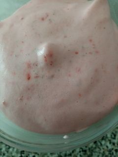 Una foto de Mousse de fresas