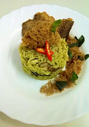 รูปของ ข้าวผัดเขียวหวานปลาสลิดฟู