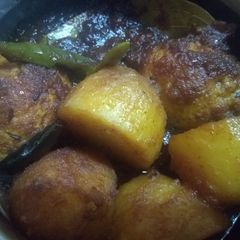 A picture of Egg coconut curry.