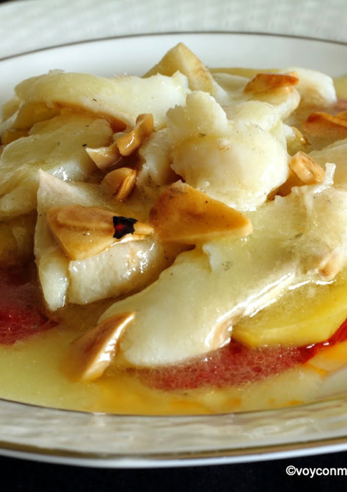 Una foto de Bacalao, patatas y pimiento del piquillo