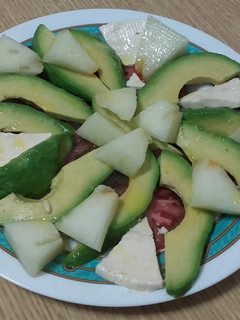 Una foto de Ensalada de melón y aguacate