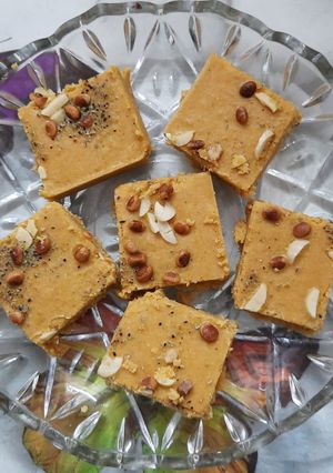 મગસ (Magas Recipe In Gujarati) રેસીપી મુખ્ય ફોટો