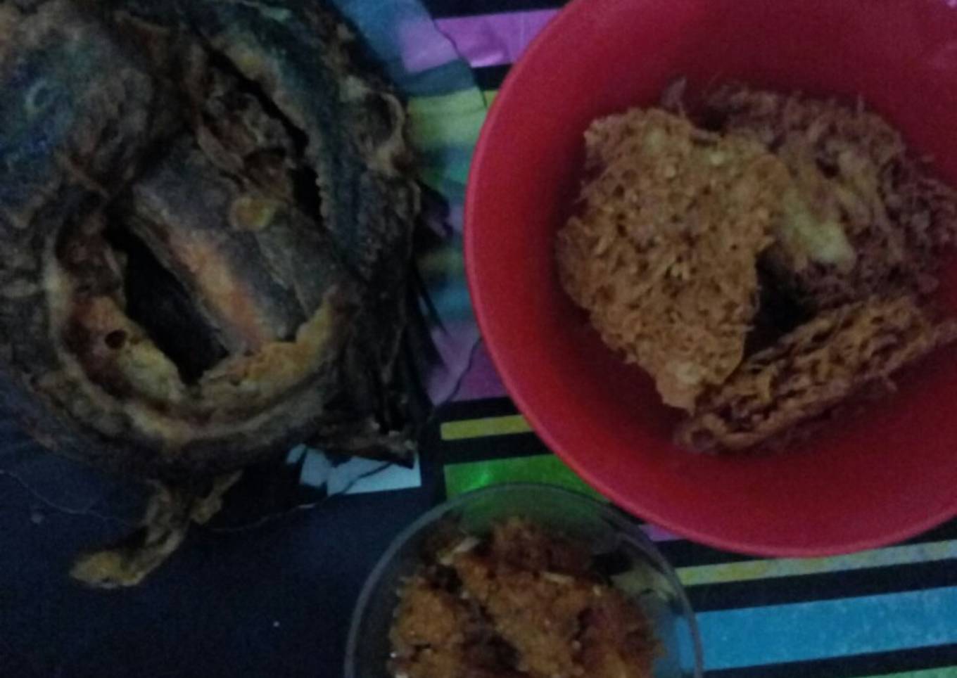 Lele kriuk plus sambal terasi kecombrang dan kremesan