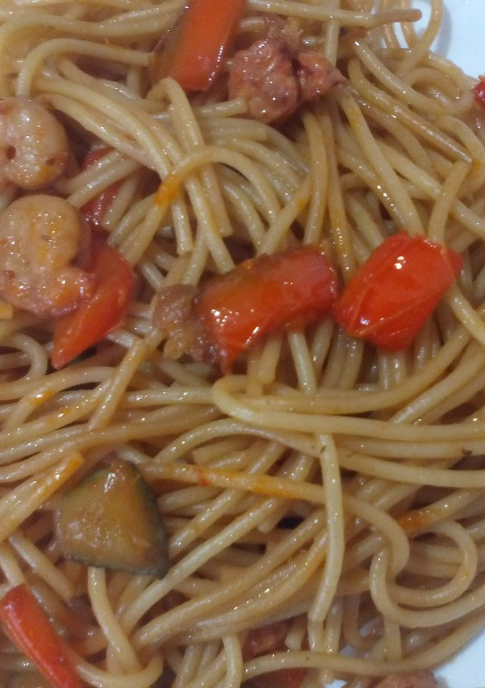 Una foto de Espaguetis con salsa de soja