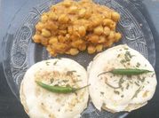 A picture of raw chole