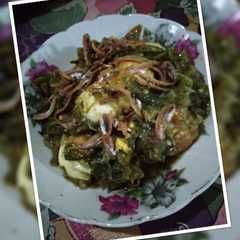 A picture of Balado ijo telor penyet dan teri.