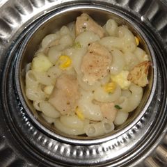 A picture of Simple White sauce maggi Macroni/pasta.