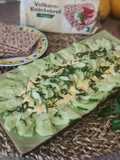 Carpaccio de pepino con aderezo al curry y cúrcuma