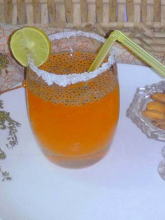ऑरेंज लेमोनेड (Orange Lemonade recipe in hindi) रेसिपी मुख्य फोटो