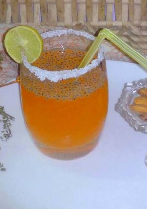 ऑरेंज लेमोनेड (Orange Lemonade recipe in hindi) रेसिपी मुख्य फोटो