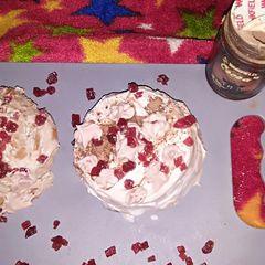 A picture of Jhatpat banne wala band cake.