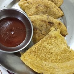 A picture of Semolina and chickpeas flour pancake.