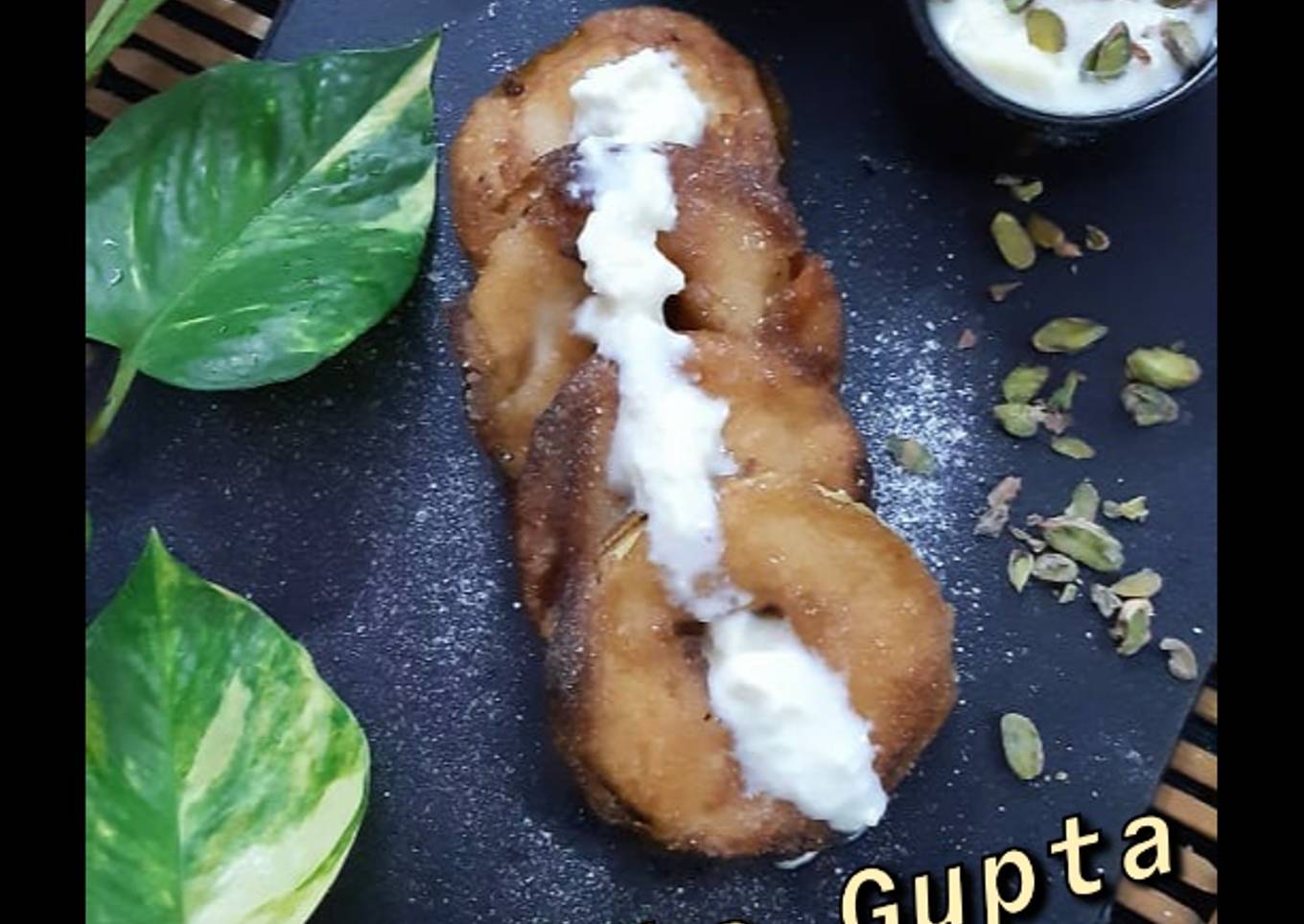 California apple rings with traditional Indian sweet rabri dip