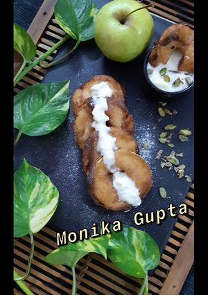 A picture of California apple rings with traditional Indian sweet rabri dip.
