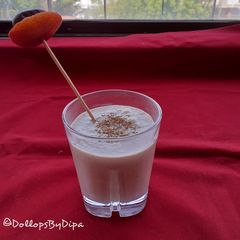 A picture of Apple-dates smoothie.