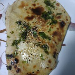 A picture of Butter naan.