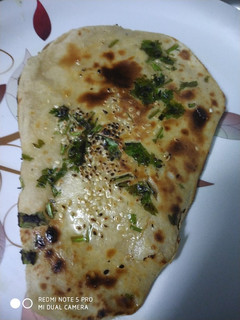 A picture of Butter naan.