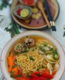 Mì nấu mọc thịt