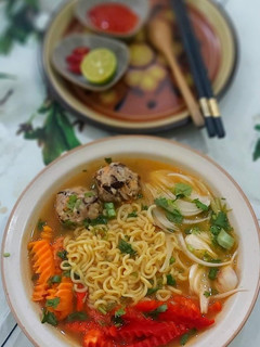 Hình của món Mì nấu mọc thịt.