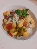 Gnocchi con fagiolini, pomodoro fresco e cacio-ricotta