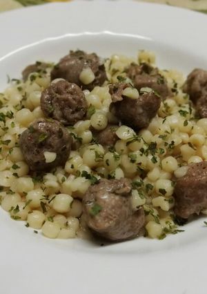 Foto di Fregola con salsiccia e Cannonau di Sardegna 😃