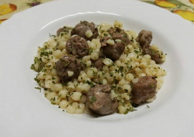 Fregola con salsiccia e Cannonau di Sardegna 😃