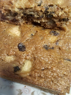A picture of Apple Raisin Poor Cake.