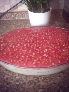 صورة لوصفة كيكة الرمان البارده 😋😋💐يمممممممم