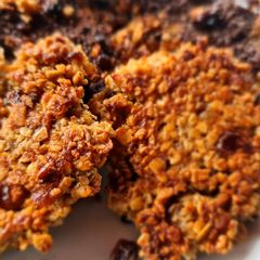 Baked cereal 😋 soft&chewy oatmeal cookie A picture of Baked cereal 😋 soft&chewy oatmeal cookie.
