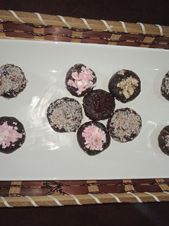 A picture of Healthy date and nuts burfi 🍥.