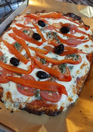 Una foto de Pizza con base de zanahorias (sin harina)