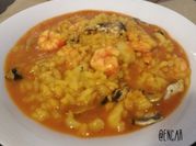 Una foto de arroz con gamba fácil
