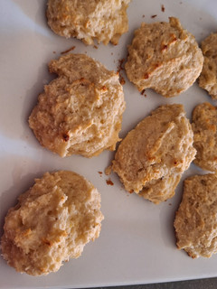 Una foto de Galletas veganas de banana, coco y harina de almendras