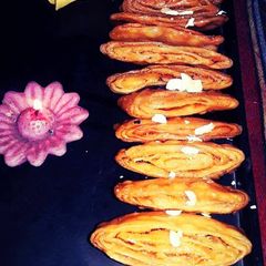 A picture of Crispy khaja.