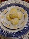 বিনা ওভেনে নারকেল নাড়ু(bina ovene narkel naru recipe in Bengali)