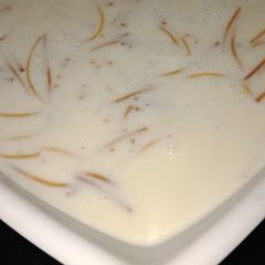 A picture of Doodh vali saviya😋.