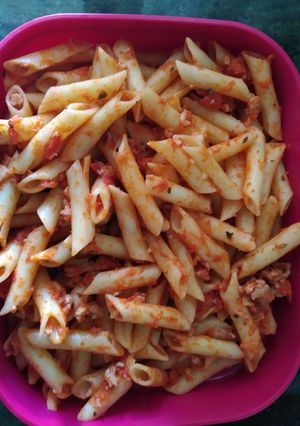 Una foto de Macarrones con tocino al pimentón