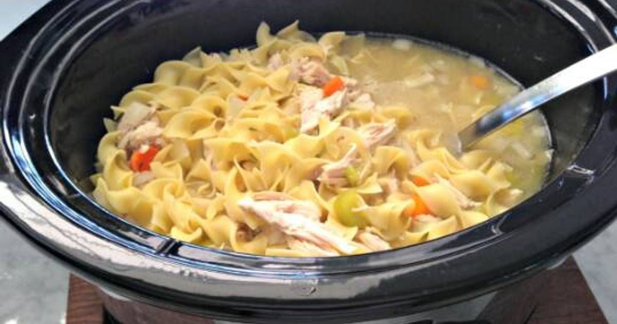 Crock Pot Chicken Noodle Soup Recipe by Maranda Treece - Cookpad