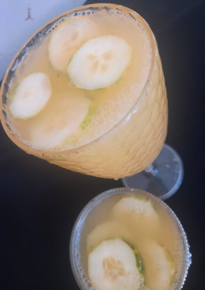 A picture of Orange mocktail.