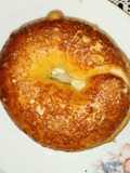 Bagel dan Tiga Jenis Keju