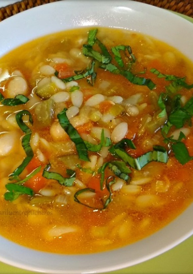 Una foto de Sopa minestrone